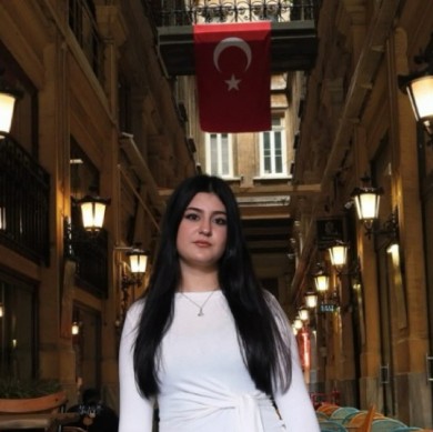 Nehir Yıldız